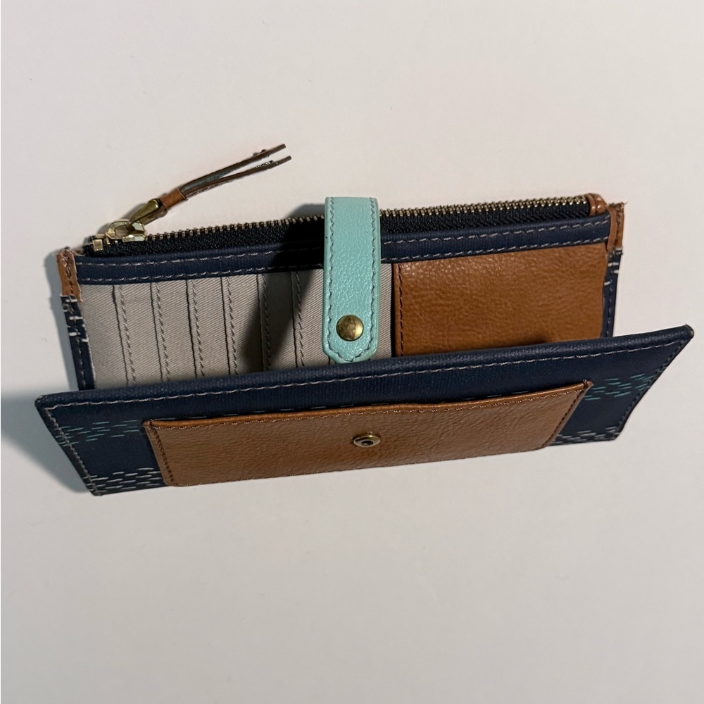 FOSSIL || Emma Zip Wallet - Picture 10 of 16